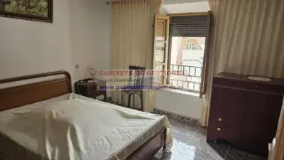 Casa en venta en Nava de Arriba