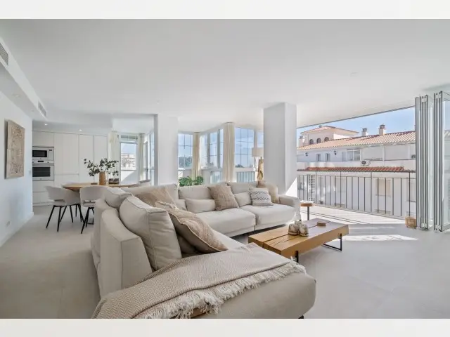 Piso de 3 Dormitorios en venta La Carihuela, España