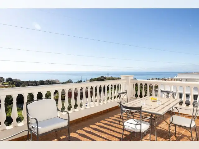 Casa-Villa de 4 Dormitorios en venta La Capellanía, España