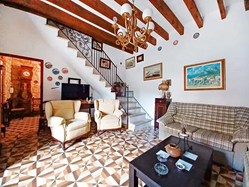 Casa en venta en Puigpunyent Mallorca reforma integral