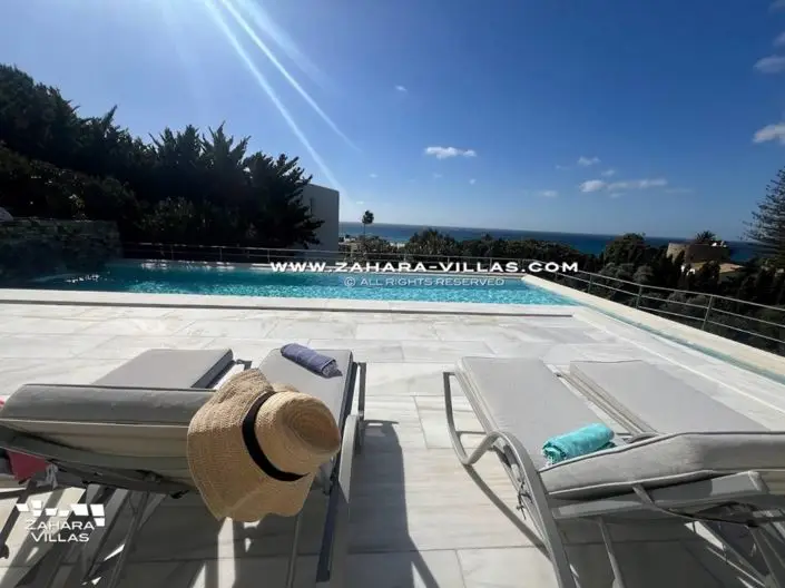 Villa de Lujo en Atlanterra 5 Dormitorios Con Vistas al Mar