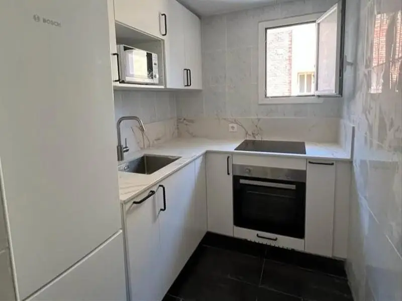 Piso Barceloneta 3 habitaciones 2 baños Reformado Cerca Playa