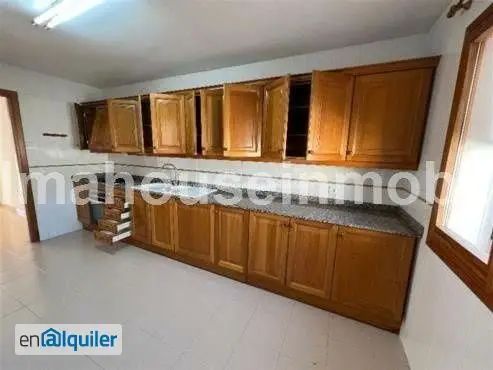 Alquiler Ático 4 habitaciones 2 baños Centro Plaza España Parking