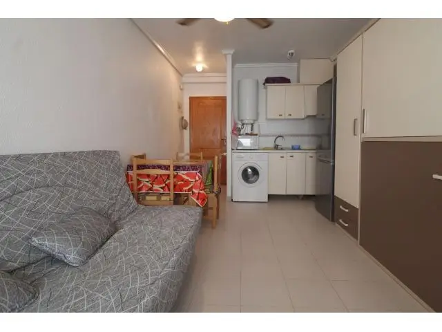Estudio en Venta Avenida Habaneras Torrevieja Cerca Playa