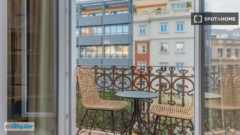 Apartamento de 2 dormitorios en alquiler en Salamanca