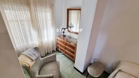 Piso 4 Dormitorios Portbou Estudio Independiente Cerca Playa