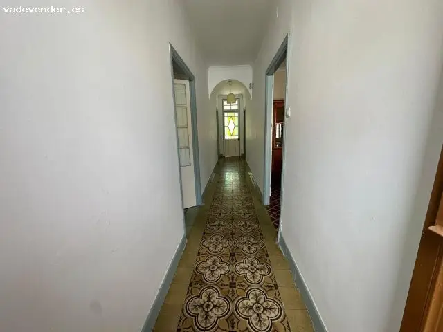 Vivienda con potencial a 3 minutos de la playa en Puente Mayorga