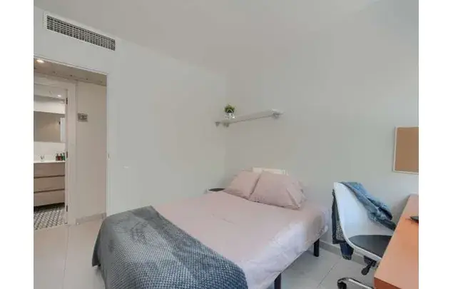 Habitacion en piso compartido para estudiantes en Barcelona
