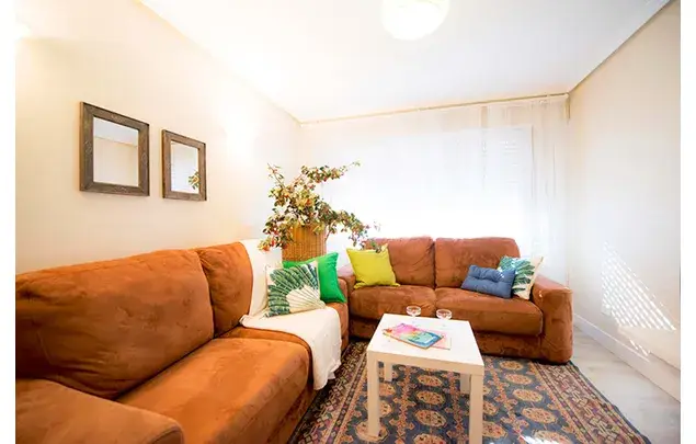 Habitaci
ón 90m
² Bilbao Alquiler Larga Temporada