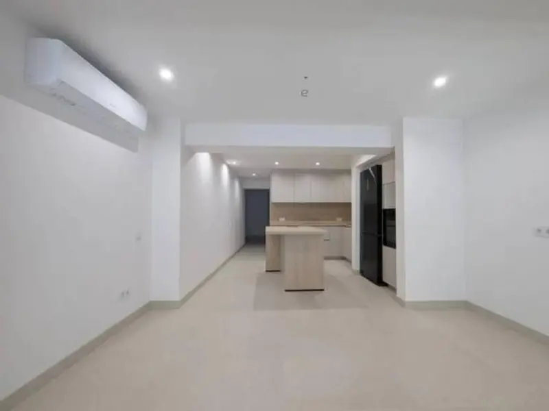 Piso Reformado en Almería Capital 130m2 3 Dormitorios
