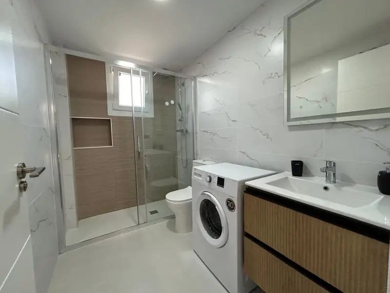 Apartamento Reformado en Torrevieja cerca de la Playa Los Locos