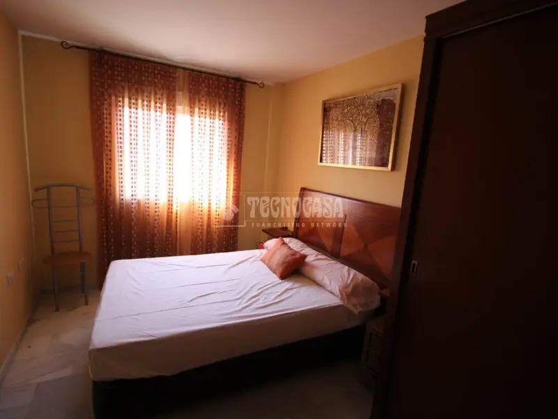Piso en venta en H	jar 77m2 2 dormitorios cerca de Mercadona