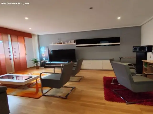 Adosado en San Cibrao das Viñas 4 habitaciones 3 baños