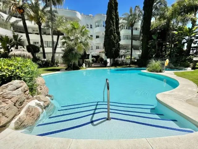 Apartamento en Milla de Oro Marbella 2 Dormitorios Lujo