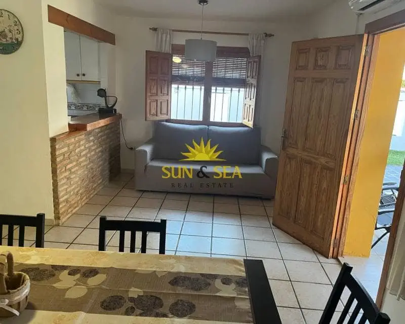 Chalet en alquiler en Torre de la Horadada, Pilar de la Horadada, Alicante