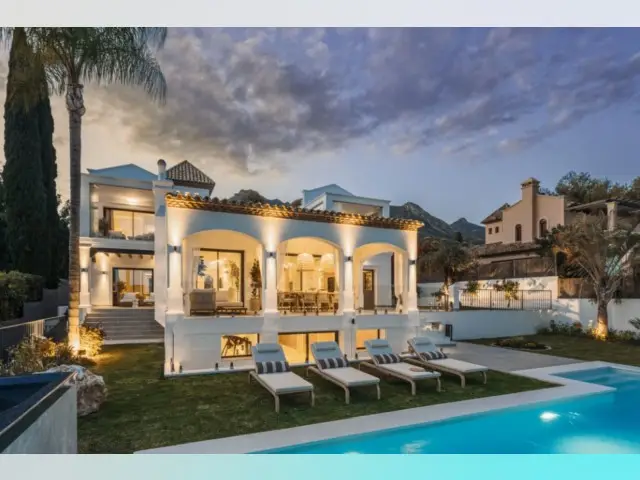 Casa Villa de Lujo 5 Dormitorios Milla de Oro Marbella