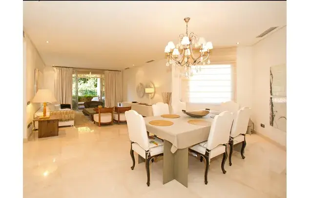 Apartamento en Alquiler Marbella Milla de Oro 3 Dormitorios