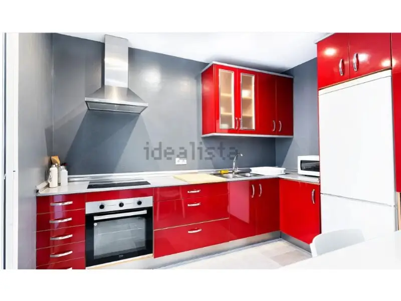 Casa 4 Dormitorios en Montjuich Duplex Reformada