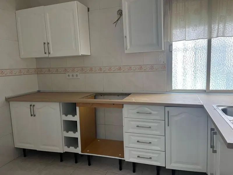 Venta Casa de 3 habitaciones en Salesianos, Algeciras - Ref: LH259