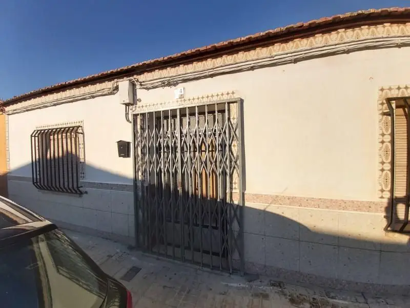 Casa Unifamiliar 173m2 Tomelloso con Patio