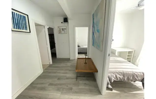 Rent 4 bedroom apartment in Madrid