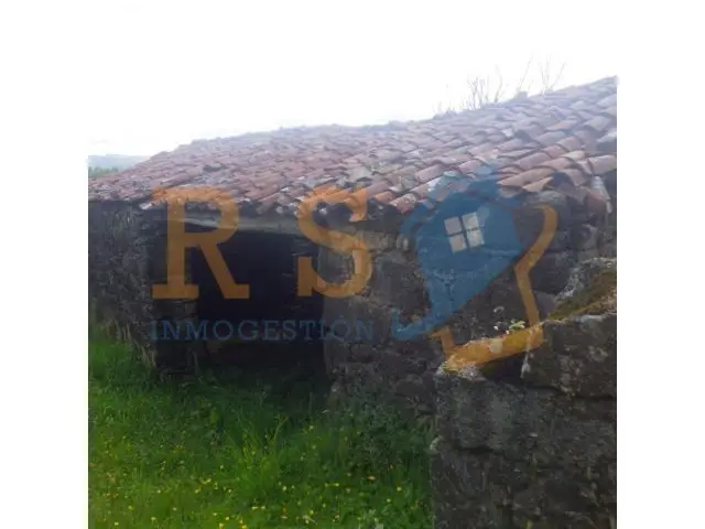 Parcela Urbana Y Agraria en Laracha 2717m2 81m2 Edificables