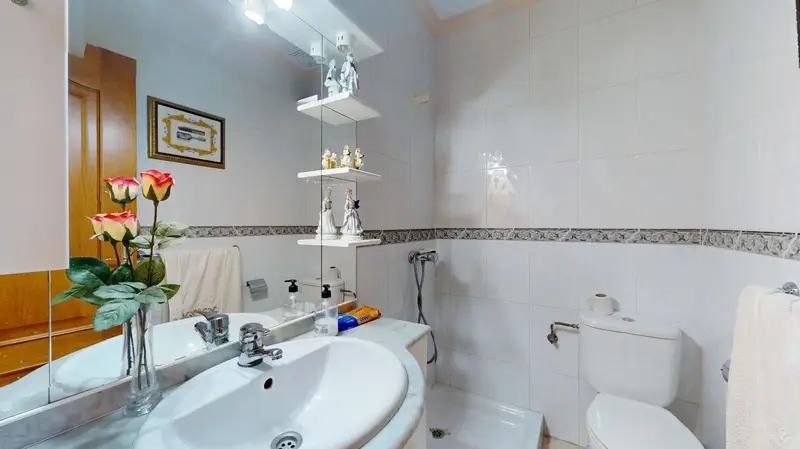 Adosado en Venta Lloseta Mallorca 5 Dormitorios 4 Banos