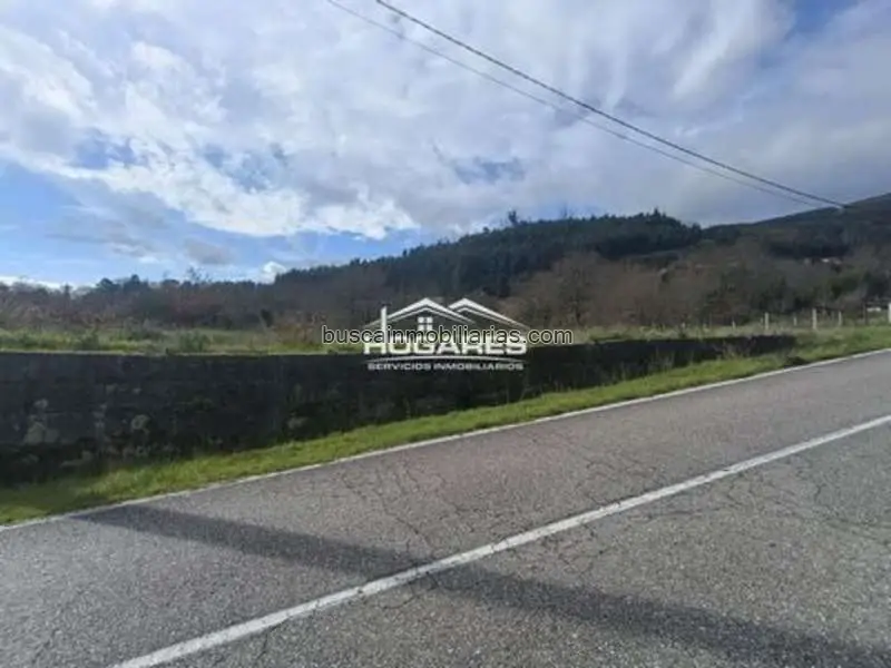 Parcela en venta en As Neves