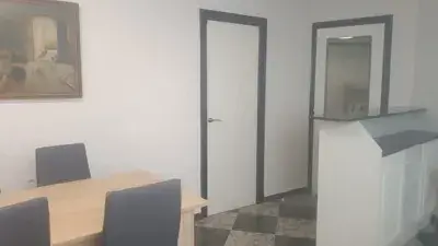 Piso en alquiler en Calle Senia