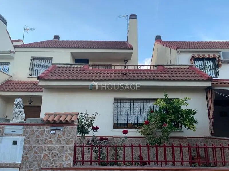 Chalet en Venta Getafe 178m2 3 Plantas Garaje Piscina