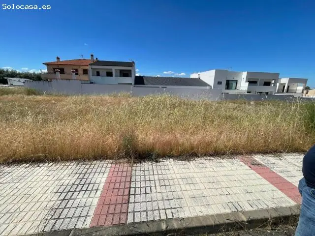 Parcela De 250 Metros En Arroyo De La Luz