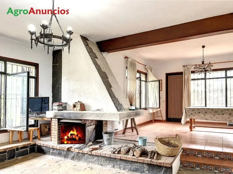 Venta  de Chalet rustico con excelentes vistas en Barcelona