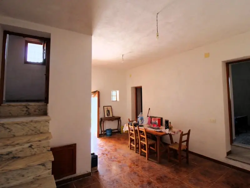 Chalet en Venta en Ibiza: Casa Tradicional con Vistas Panorámicas