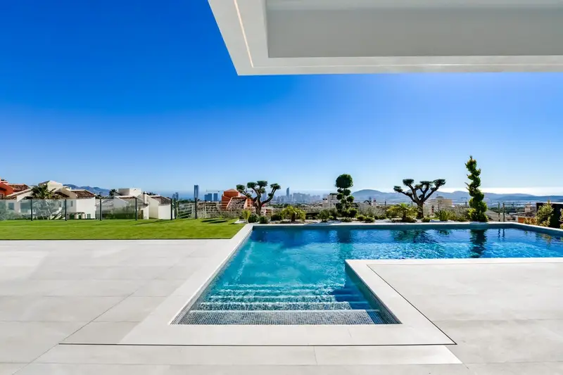 Villa de Lujo en Finestrat con Vistas al Mar 8 Dormitorios