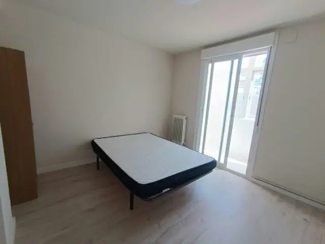 Habitacion Alquiler Pamplona Estudiantes Profesionales