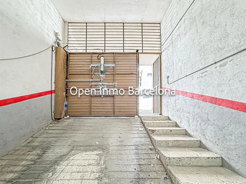 Garaje en Venta en Cubelles 100m2 Centrico 3 Coches