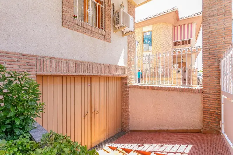 Venta Casa Rural Soleada en Peligros