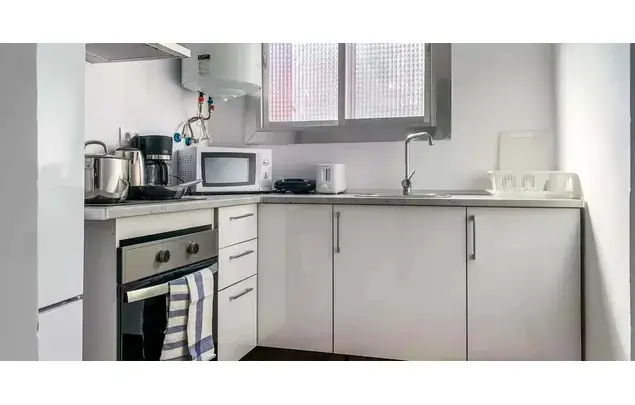 Habitacion 80m2 L Hospitalet de Llobregat Estancia Media Larga