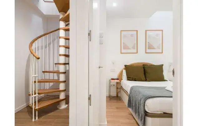 Rent 3 bedroom apartment of 70 m² in Madrid