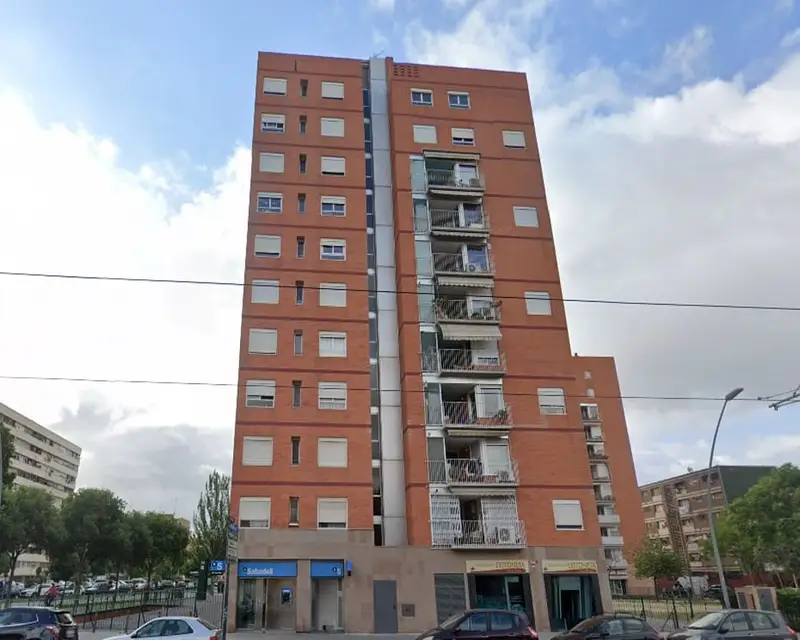 Local en Sant Adrià de Besòs 168m²
