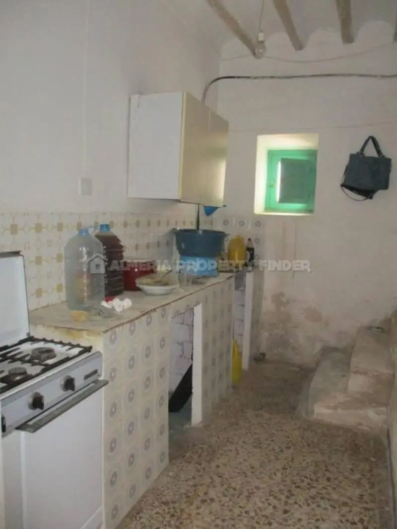 Casa de Campo en Venta Oria Almeria 4 Dormitorios Gran Terreno