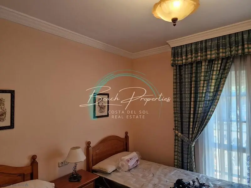 6 Dormitorios Duplex Velez Malaga