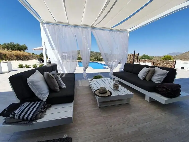Villa Moderna 3 Dormitorios Piscina Garaje Cerca Pinoso