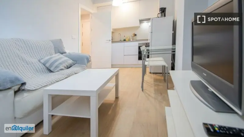 Apartamento en alquiler en Cadiz con ascensor y vistas al mar