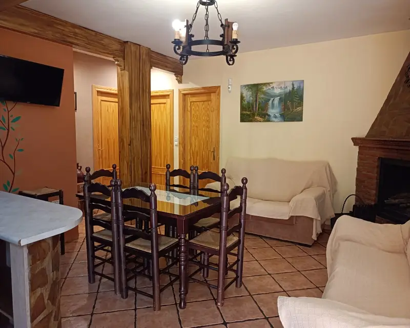Casa Unifamiliar 774m2 2 Habitaciones 2 Baños Sierra Mágina Huelma