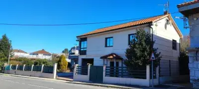 Casa unifamiliar en venta en Calle Mugares