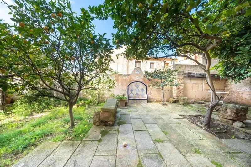 Casa en venta Capdepera Mallorca 630m2 5 habitaciones 3 banos
