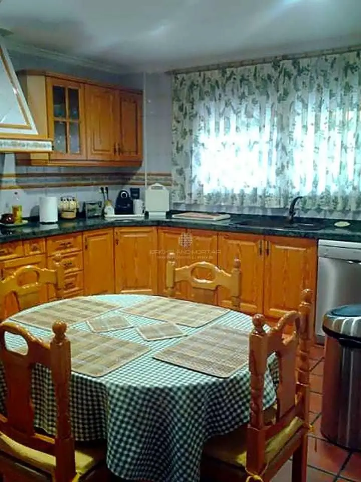 Chalet en Venta en Xativa con Piscina Privada y Jardin
