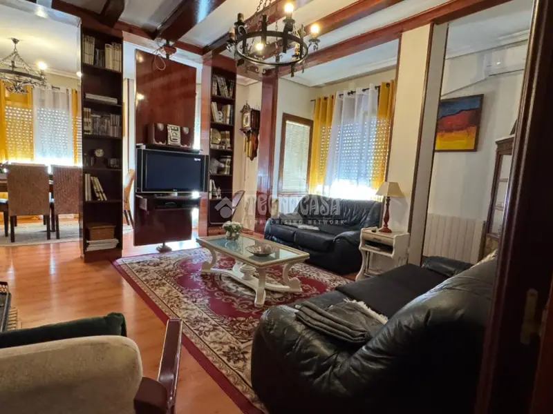 Piso en venta en Linares centro 136m2 4 habitaciones