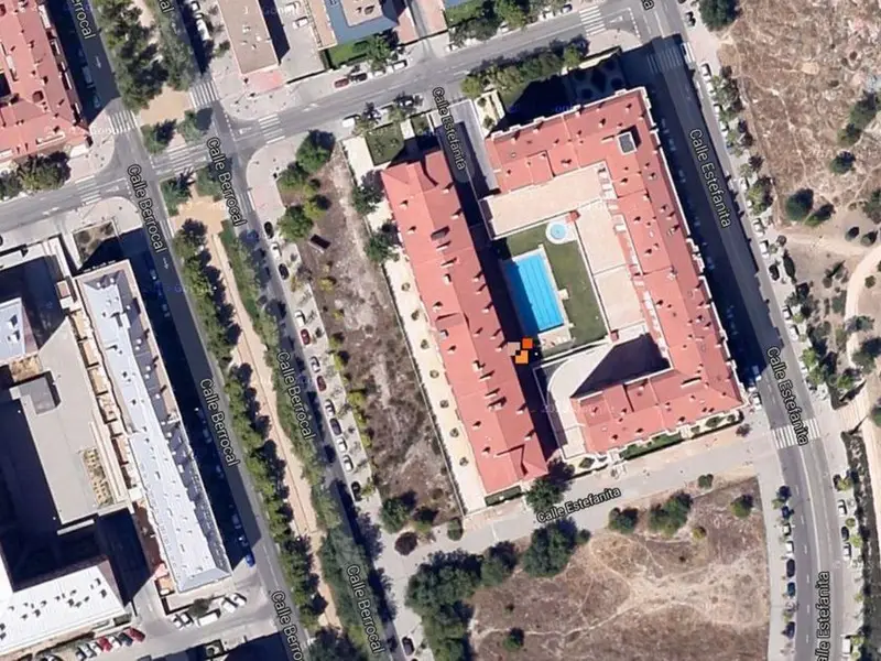 Solar Comercial 2550m2 Villaverde Madrid Terciario